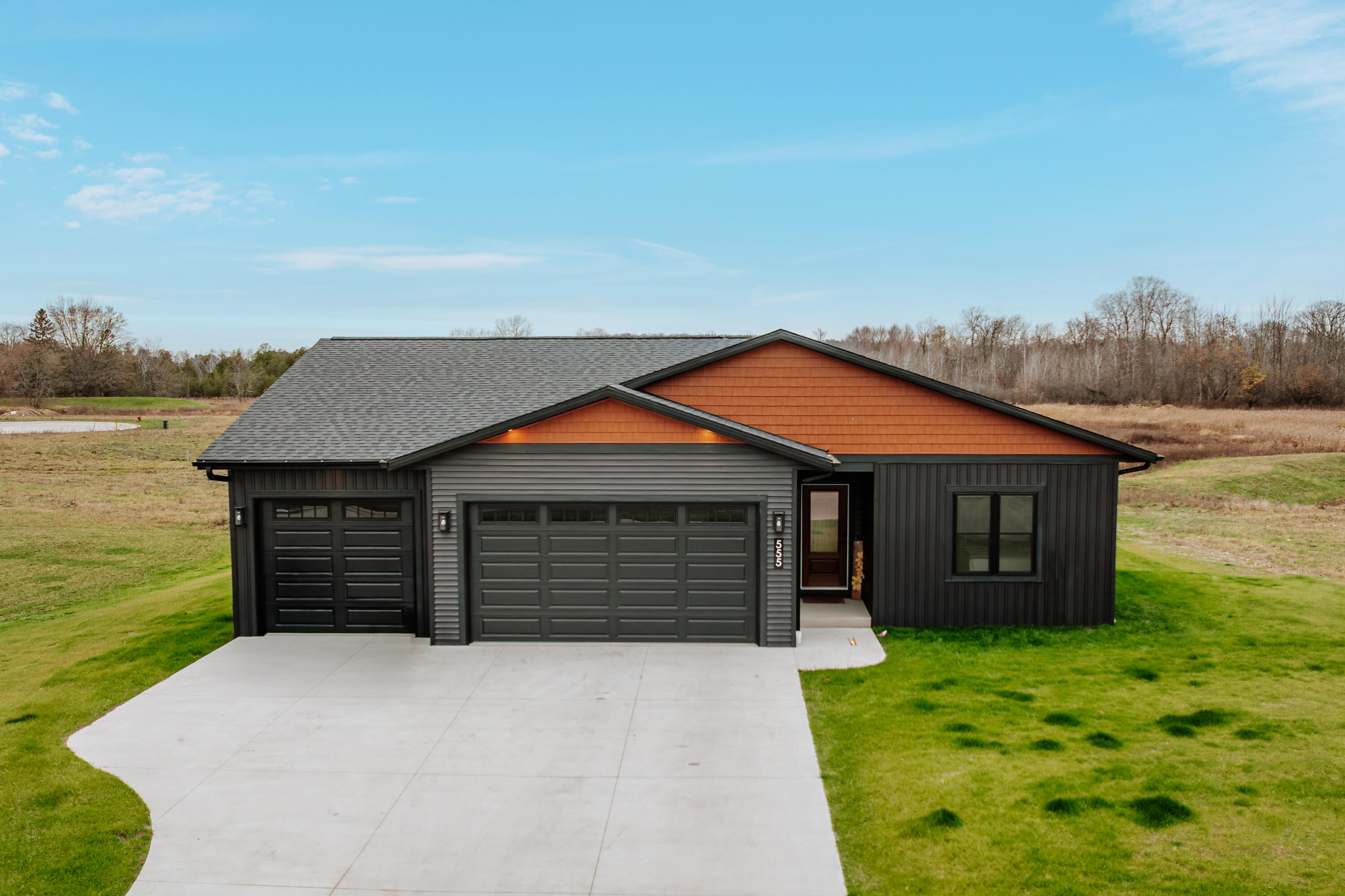 Random Lake, Wisconsin, 53075, United States, 3 Bedrooms Bedrooms, ,2 BathroomsBathrooms,Residential,For Sale,1990952