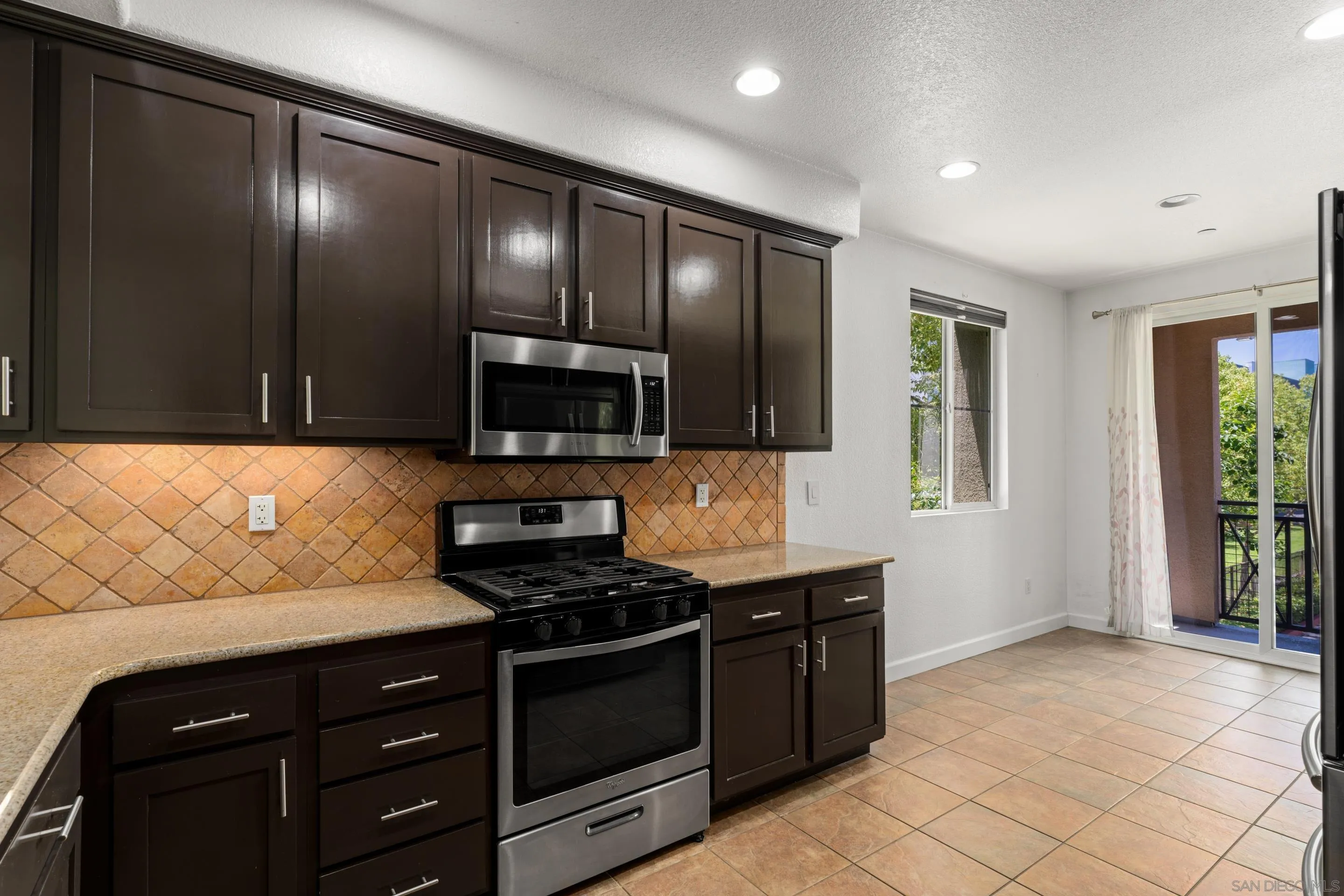 San Diego, California, 92123, United States, 2 Bedrooms Bedrooms, ,2 BathroomsBathrooms,Residential,For Sale,1939534