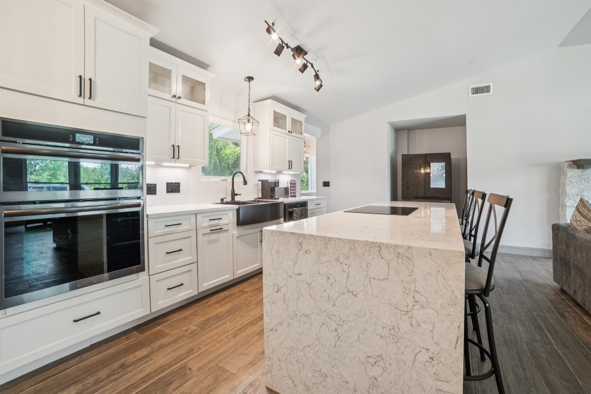 Austin, Texas, 78736, United States, 3 Bedrooms Bedrooms, ,2 BathroomsBathrooms,Residential,For Sale,1849915