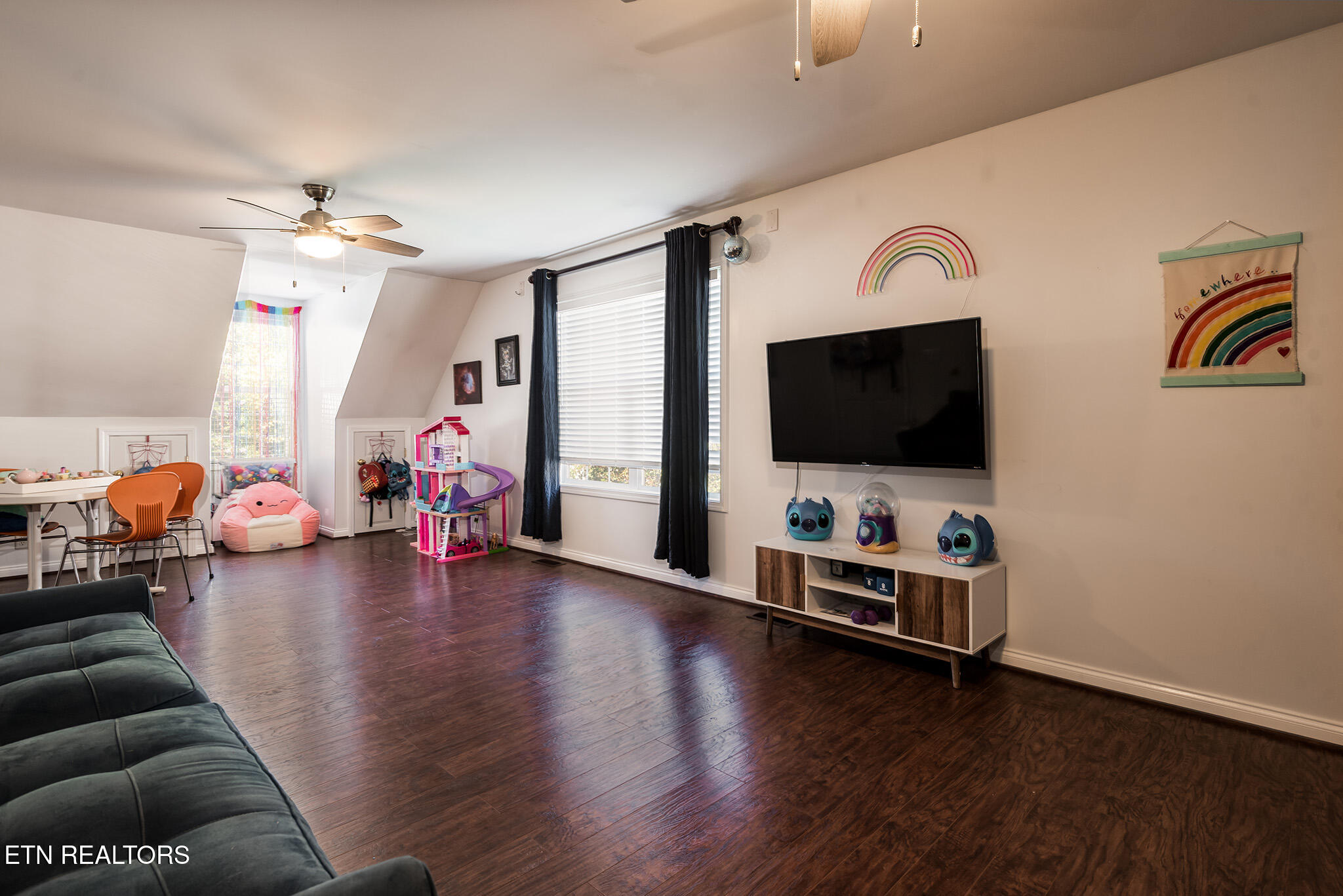 Knoxville, Tennessee, 37919, United States, 3 Bedrooms Bedrooms, ,3 BathroomsBathrooms,Residential,For Sale,1975147