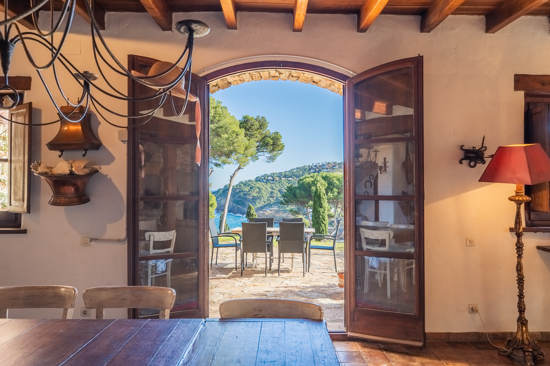  Property second line from the sea, steps from Sa Riera beach, Begur - 物件實景