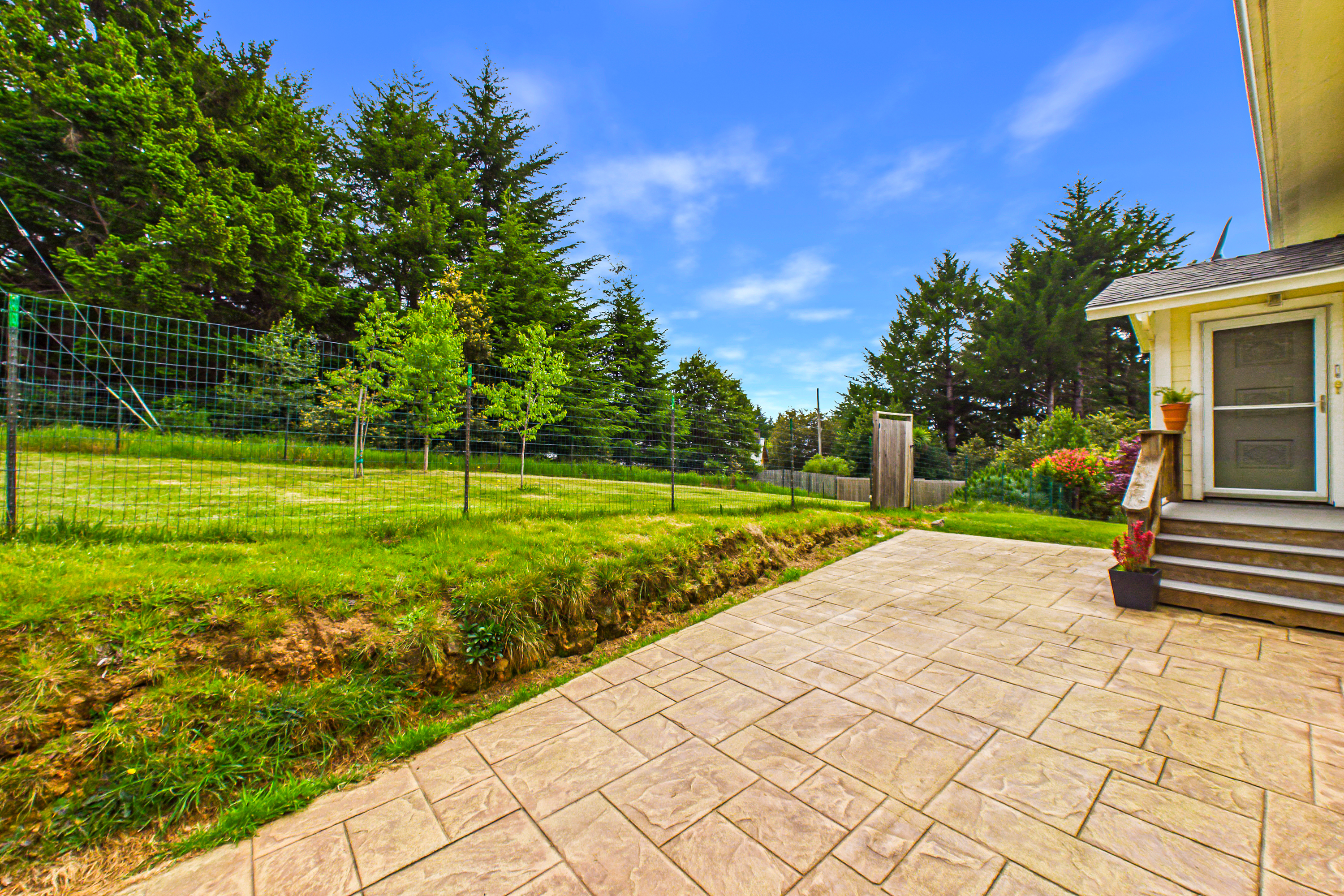  A Rare Ocean and Forest View Sanctuary with Three Adjoining Lots - 物件實景