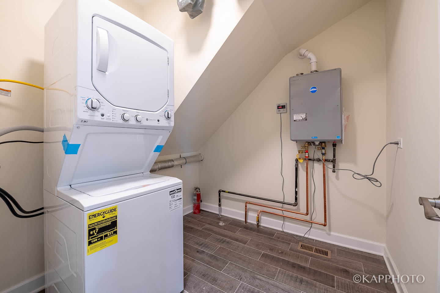 Chicago, Illinois, 60618, United States, 9 Bedrooms Bedrooms, ,Residential,For Sale,1977178