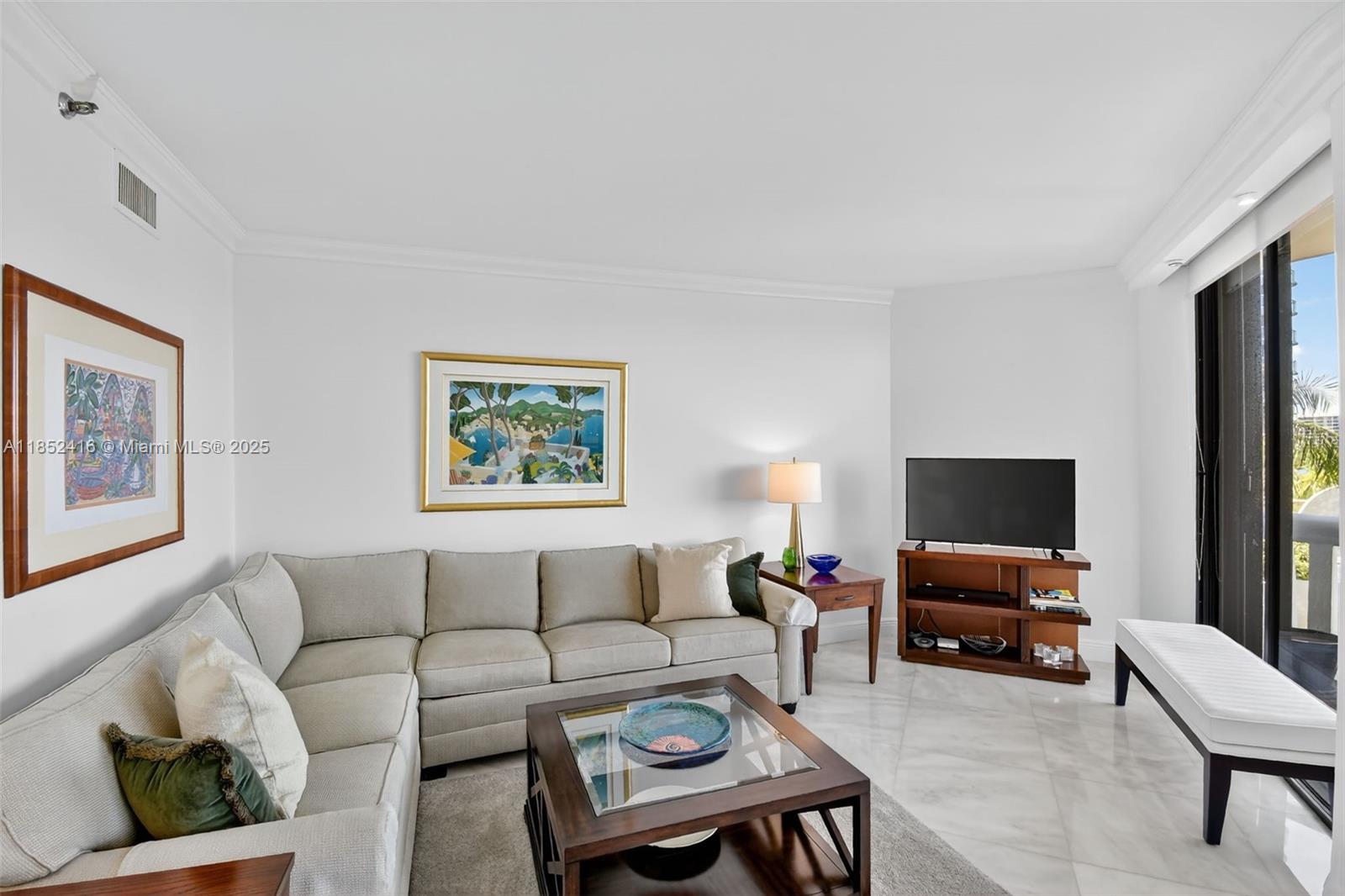 Aventura, Florida, 33160, United States, 2 Bedrooms Bedrooms, ,2 BathroomsBathrooms,Residential,For Sale,1908506