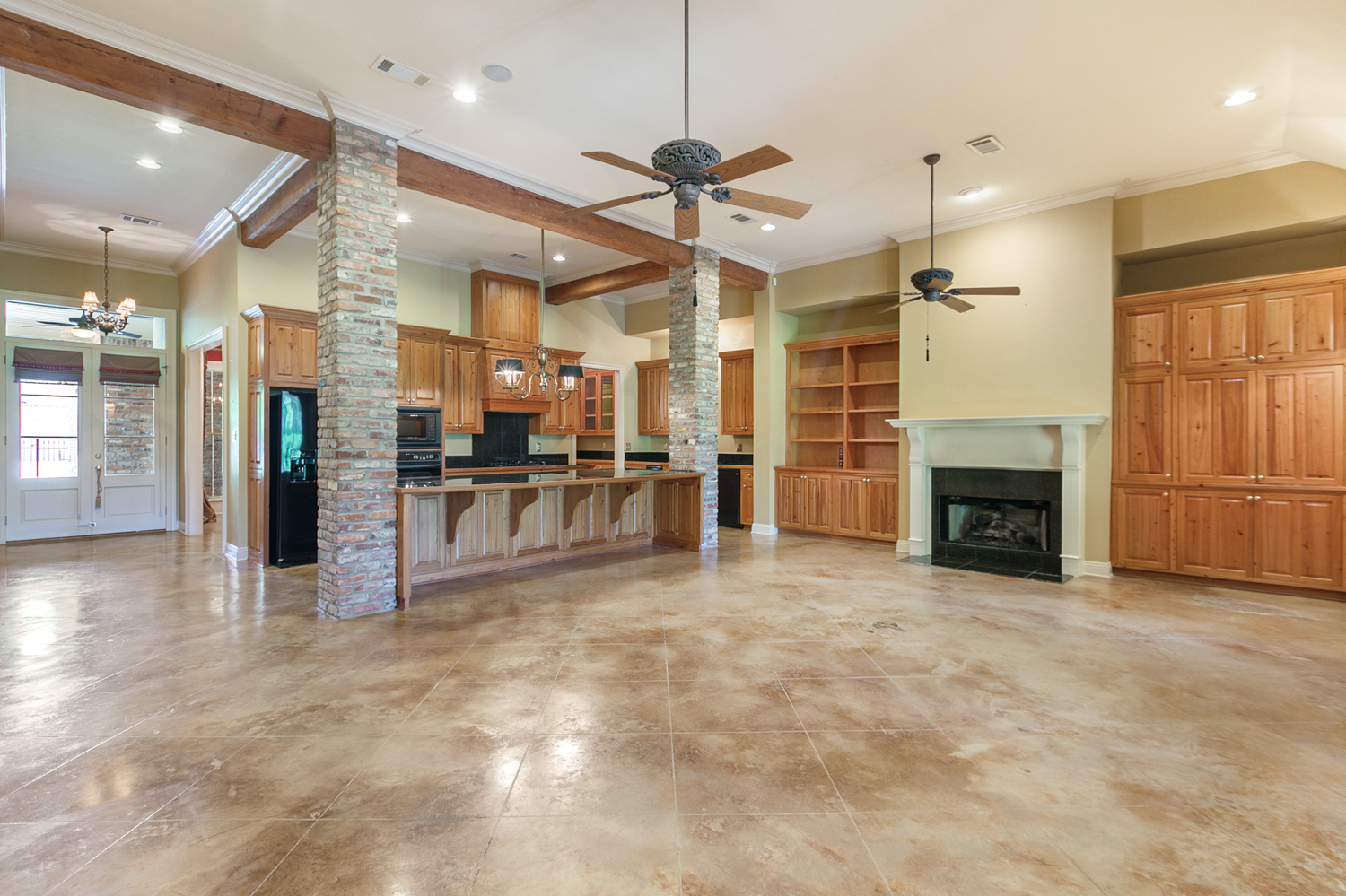 Baton Rouge, Louisiana, 70810, United States, 3 Bedrooms Bedrooms, ,3 BathroomsBathrooms,Residential,For Sale,1917502
