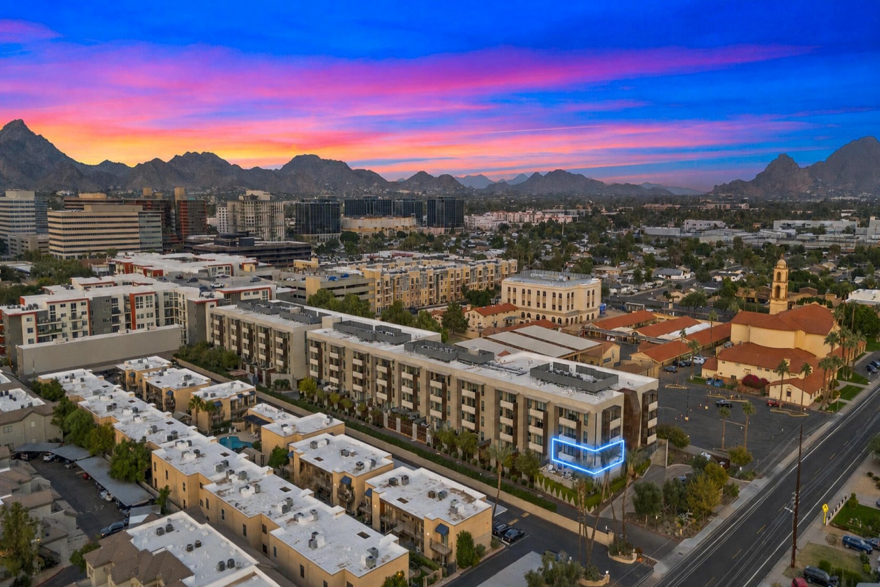  2300 E Campbell Avenue  Phoenix, AZ - 物件實景