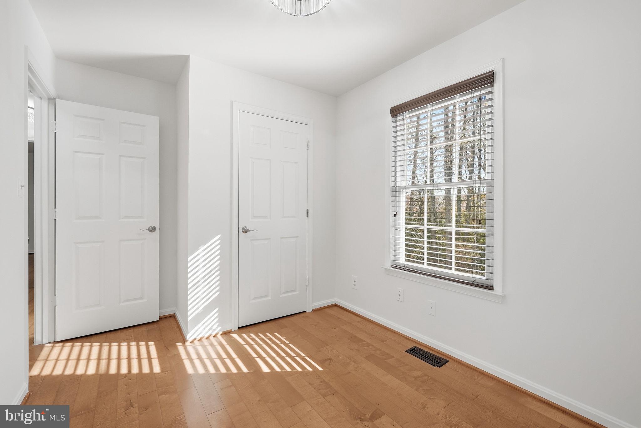 Dunkirk, Maryland, 20754, United States, 4 Bedrooms Bedrooms, ,4 BathroomsBathrooms,Residential,For Sale,1990443