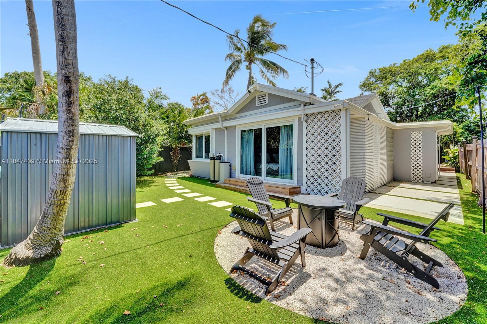 Fort Lauderdale, Florida, 33304, United States, 3 Bedrooms Bedrooms, ,2 BathroomsBathrooms,Residential,For Sale,1901342