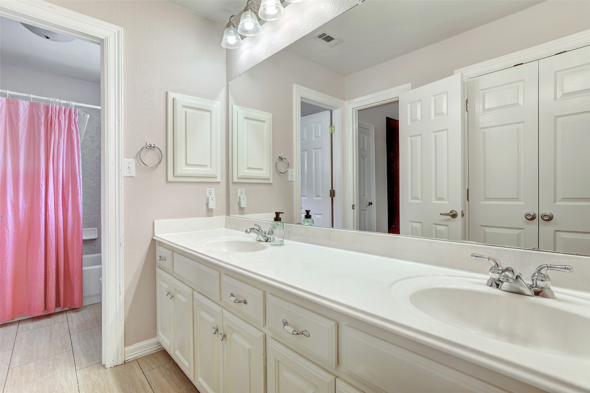 Georgetown, Texas, 78628, United States, 4 Bedrooms Bedrooms, ,4 BathroomsBathrooms,Residential,For Sale,1918410