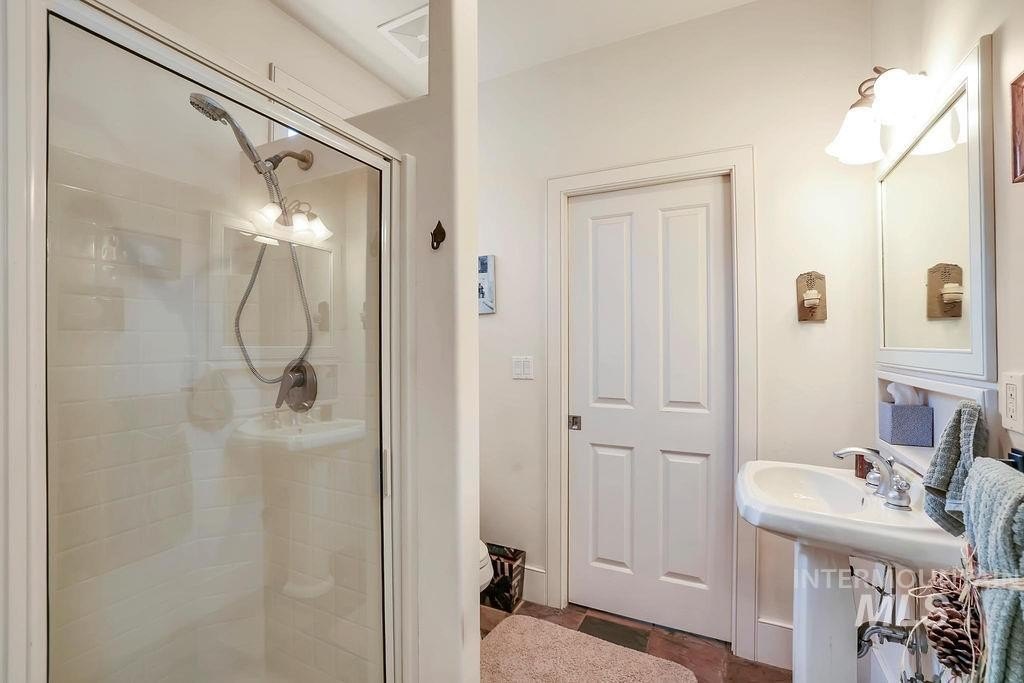 New Meadows, Idaho, 83654, United States, 3 Bedrooms Bedrooms, ,3 BathroomsBathrooms,Residential,For Sale,1976382