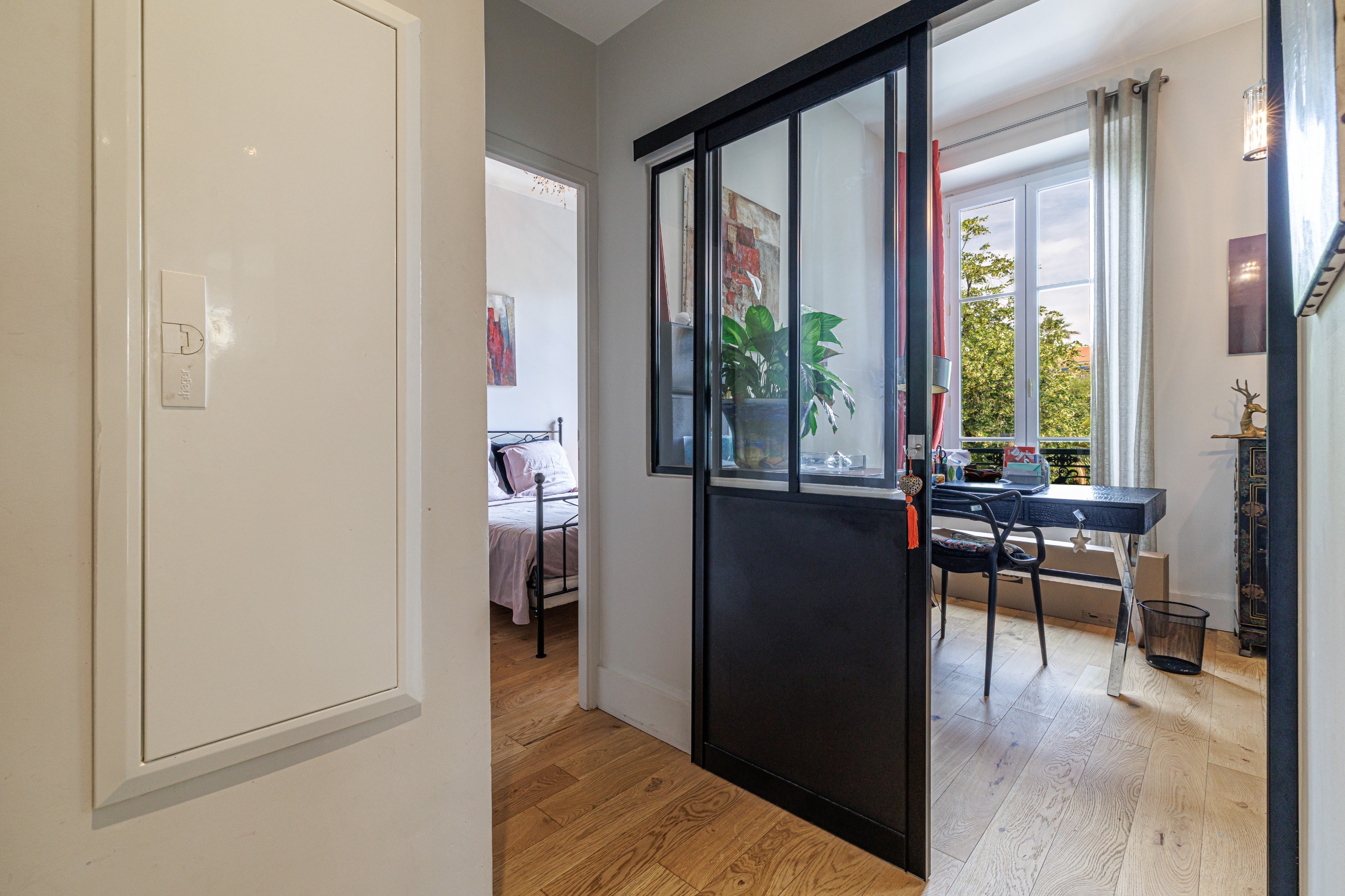  Renovated reception apartment with 40 sqm terrace facing Jardin Alsace-Lorraine… - 物件實景