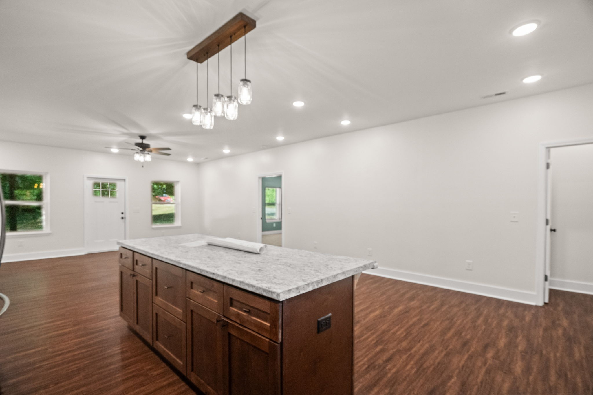 Cedar Hill, Tennessee, 37032, United States, 3 Bedrooms Bedrooms, ,2 BathroomsBathrooms,Residential,For Sale,1981088