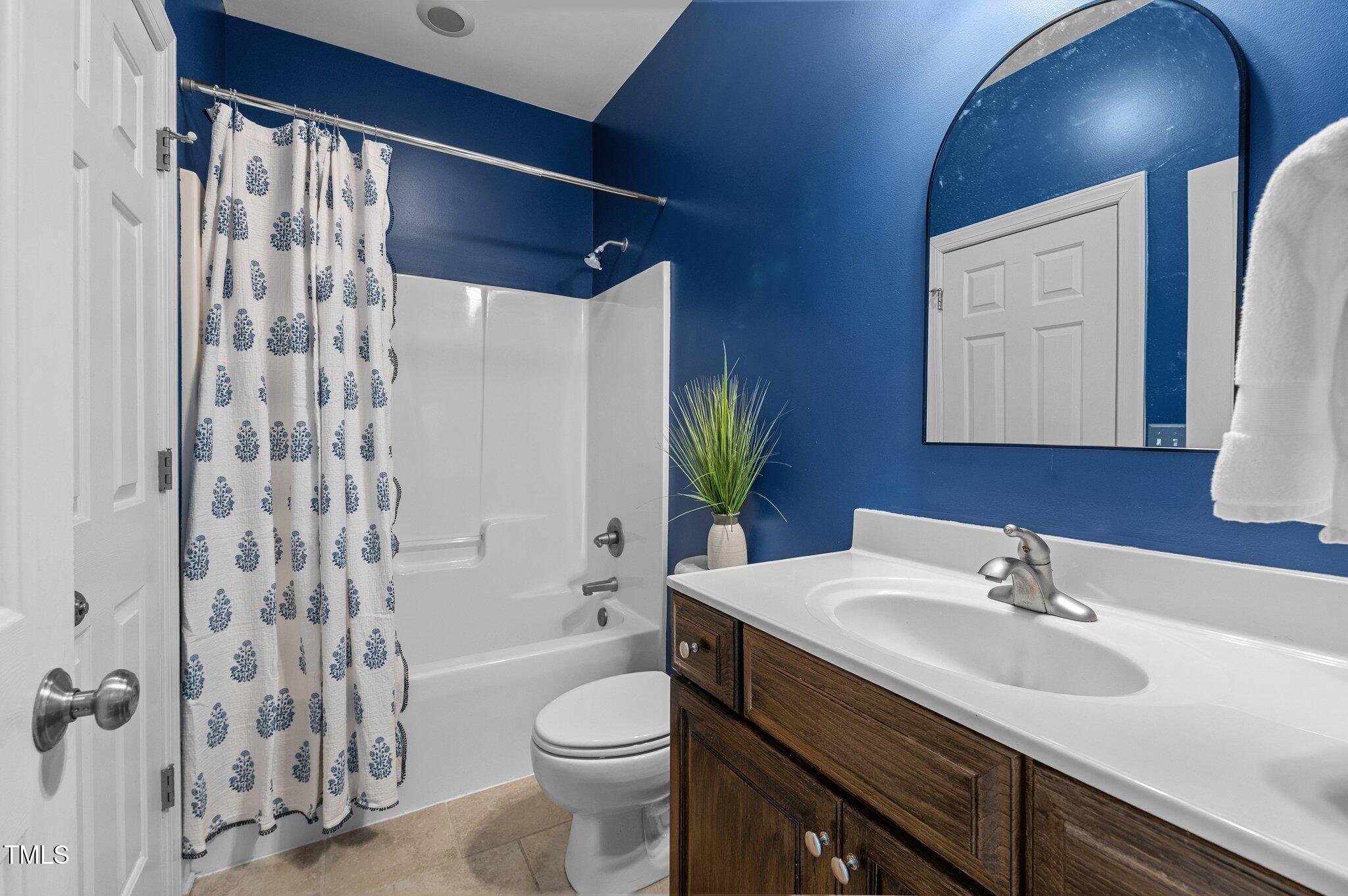 Wake Forest, North Carolina, 27587, United States, 4 Bedrooms Bedrooms, ,5 BathroomsBathrooms,Residential,For Sale,1817910