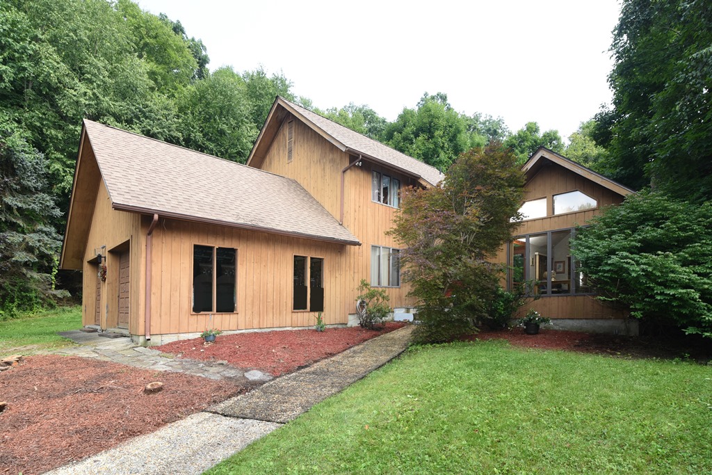 Brewster, New York, 10509, United States, 3 Bedrooms Bedrooms, ,3 BathroomsBathrooms,Residential,For Sale,1878013