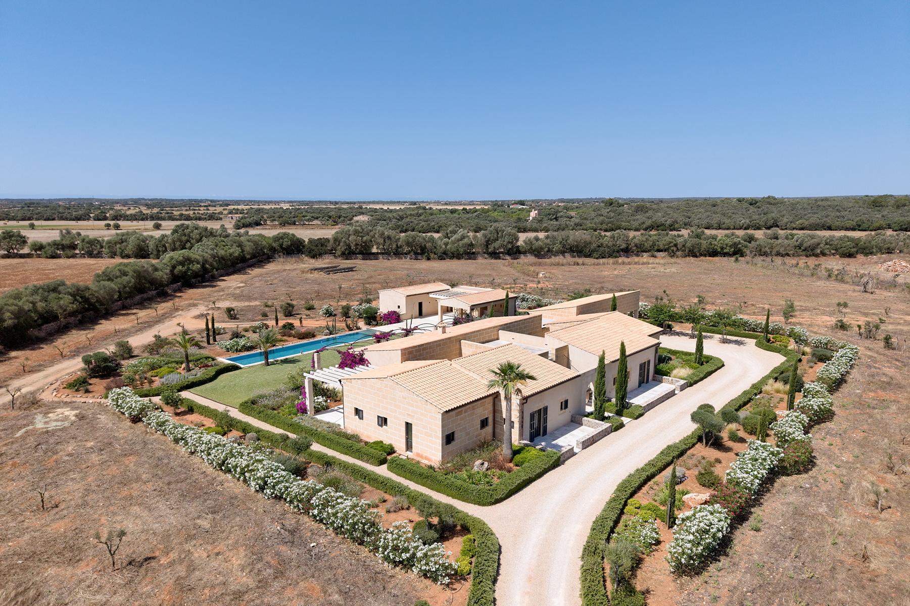  Newly built estate with pool, vineyard, and total privacy in Campos - 物件實景