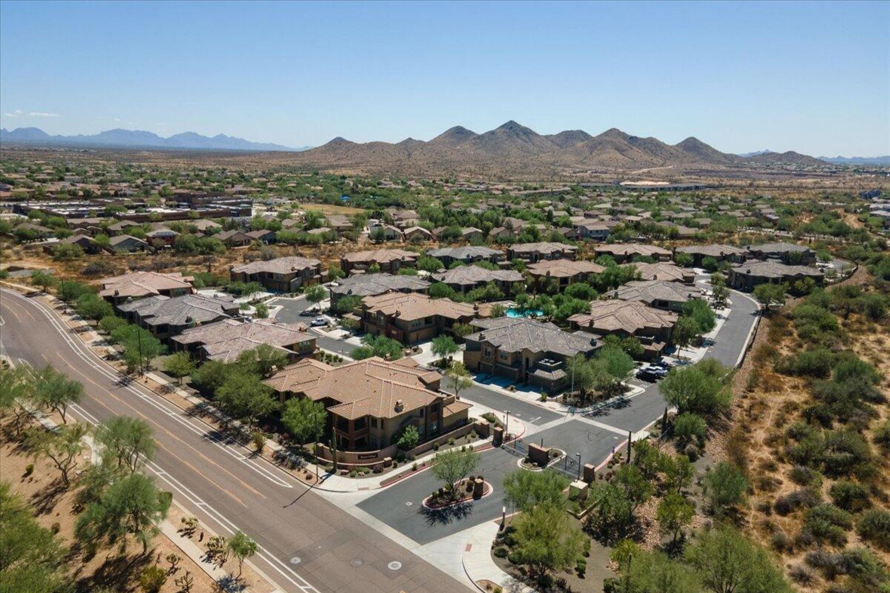  2425 W Bronco Butte Trail¦Phoenix, AZ - 物件實景
