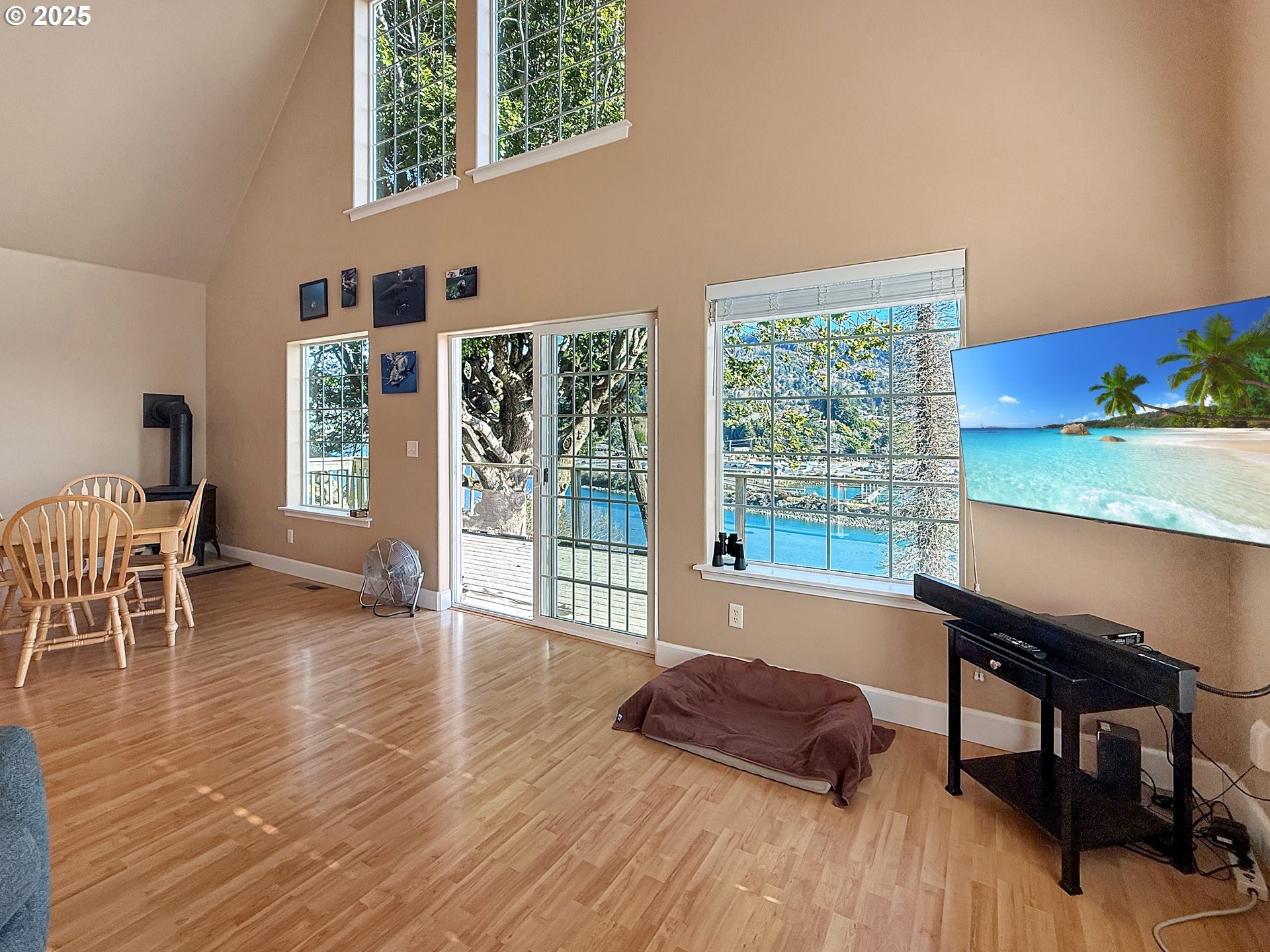 Brookings, Oregon, 97415, United States, 3 Bedrooms Bedrooms, ,2 BathroomsBathrooms,Residential,For Sale,1978372