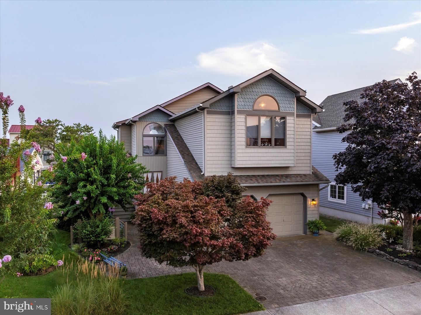 Ocean City, Maryland, 21842, United States, 4 Bedrooms Bedrooms, ,3 BathroomsBathrooms,Residential,For Sale,1942171