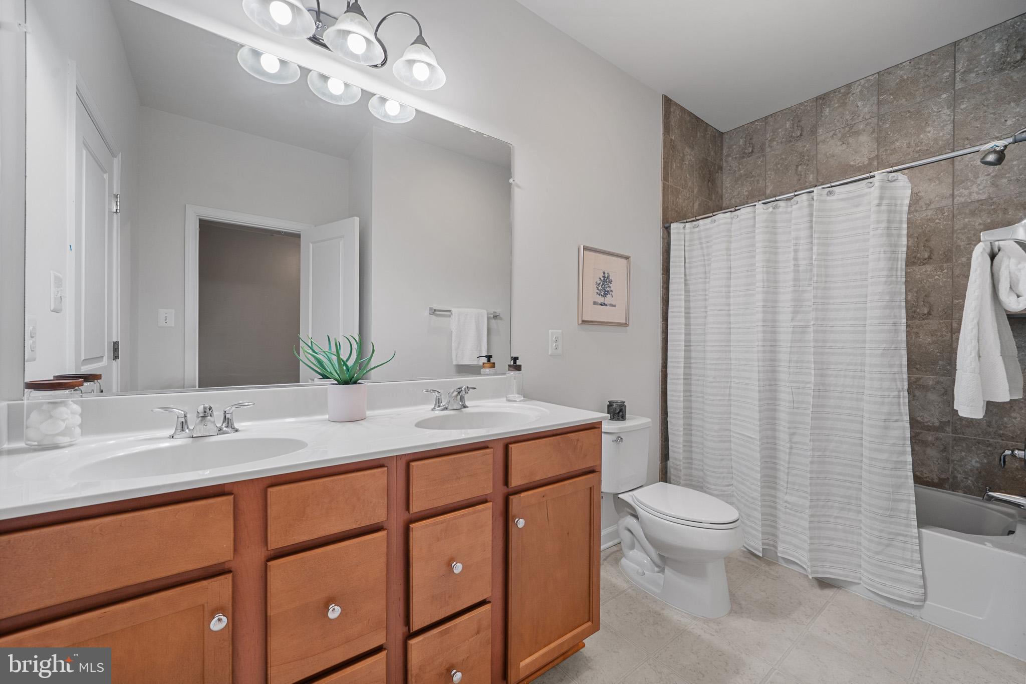 California, Maryland, 20619, United States, 5 Bedrooms Bedrooms, ,4 BathroomsBathrooms,Residential,For Sale,1987113