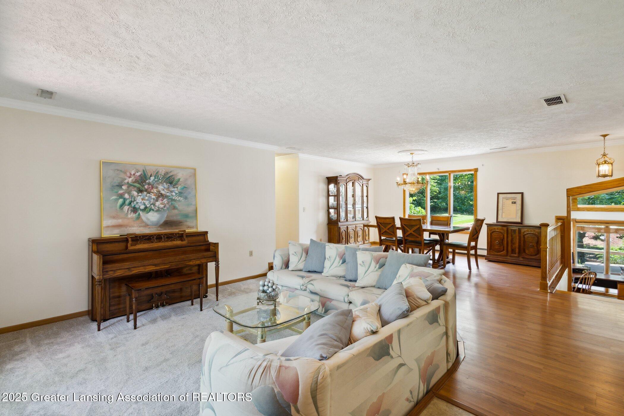 DeWitt, Michigan, 48820, United States, 4 Bedrooms Bedrooms, ,4 BathroomsBathrooms,Residential,For Sale,1911452