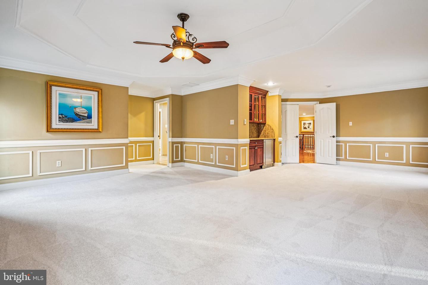 North Bethesda, Maryland, 20852, United States, 5 Bedrooms Bedrooms, ,5 BathroomsBathrooms,Residential,For Sale,1991971