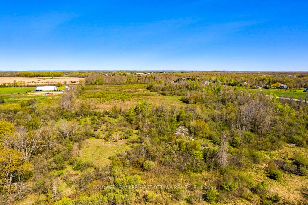 TAY VALLEY, Ontario, K7H 3C9, CA, ,Residential,For Sale,1865372