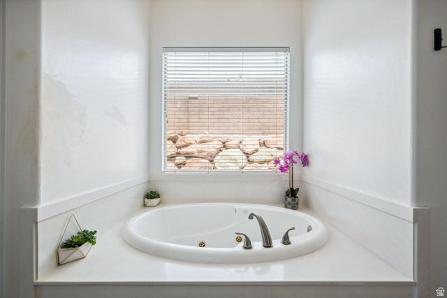 St. George, Utah, 84790, United States, 6 Bedrooms Bedrooms, ,5 BathroomsBathrooms,Residential,For Sale,2012074