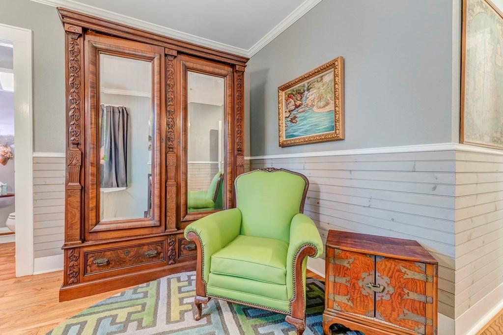 DALTON, Georgia, 30720, United States, 3 Bedrooms Bedrooms, ,4 BathroomsBathrooms,Residential,For Sale,1966909