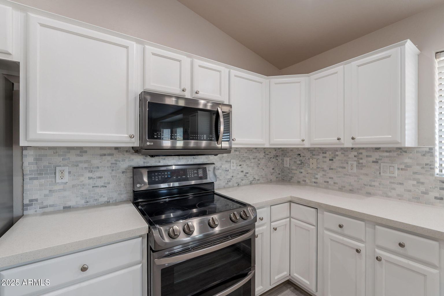 Queen Creek, Arizona, 85143, United States, 3 Bedrooms Bedrooms, ,2 BathroomsBathrooms,Residential,For Sale,1974744