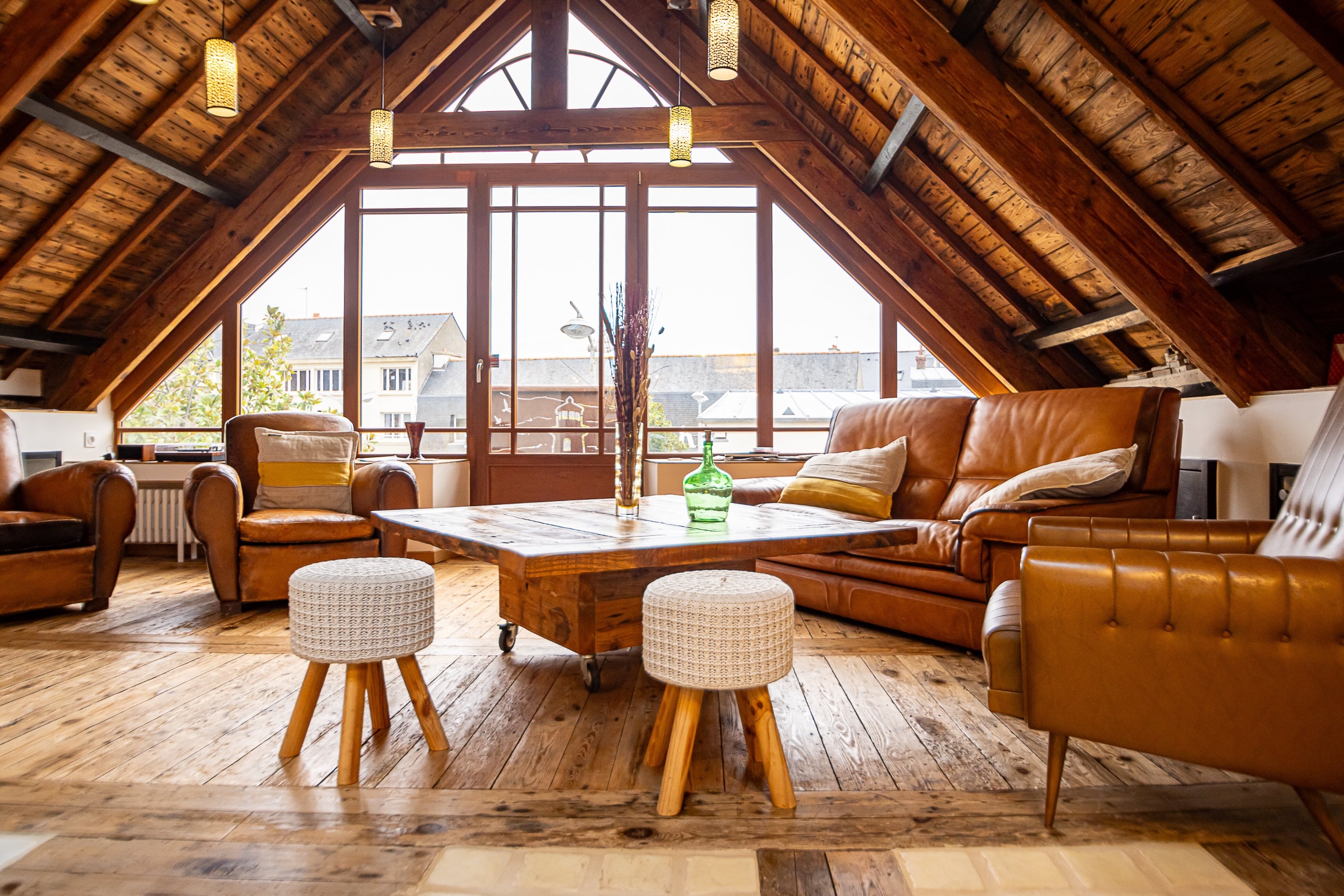  Paimpol - Elegant character townhouse with modern comforts, just a stone