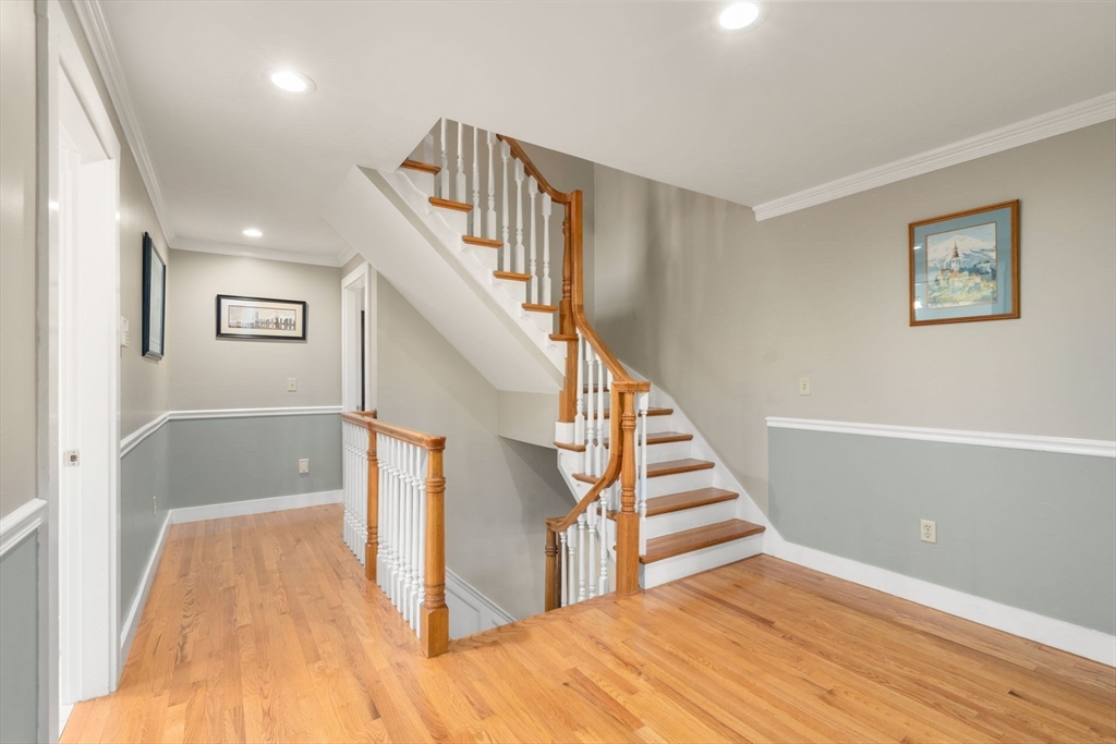 Paxton, Massachusetts, 01612, United States, 4 Bedrooms Bedrooms, ,4 BathroomsBathrooms,Residential,For Sale,1940308