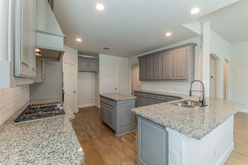 Fort Worth, Texas, 76179, United States, 4 Bedrooms Bedrooms, ,4 BathroomsBathrooms,Residential,For Sale,1978129