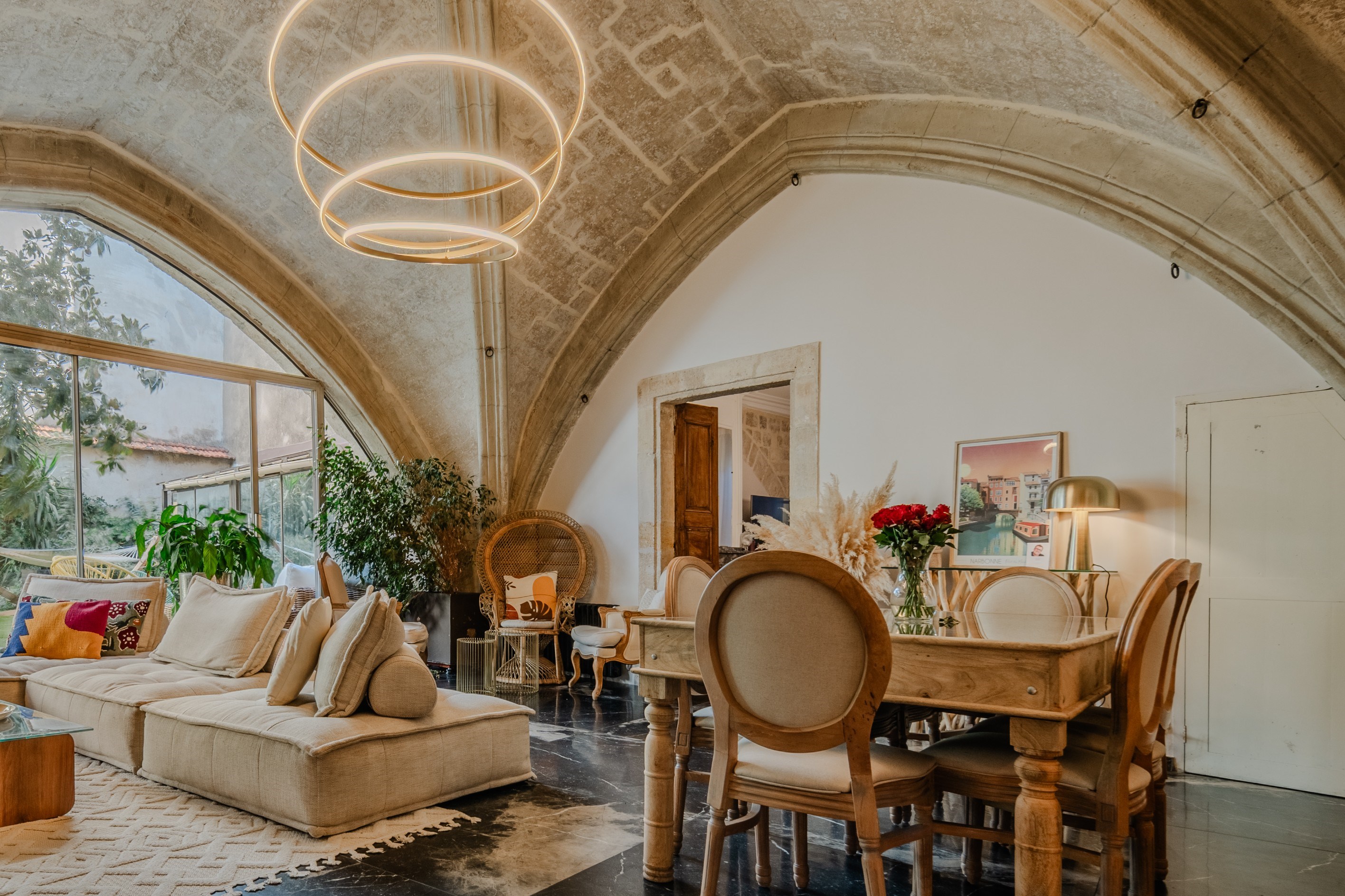  Romanesque house with garden, swimming pool and garage in the heart of the city. - 物件實景