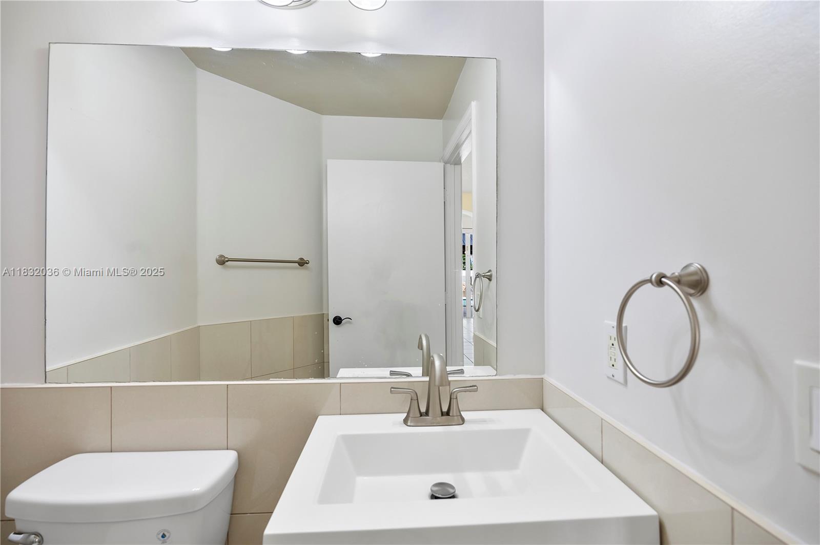 Miami, Florida, 33186, United States, 4 Bedrooms Bedrooms, ,3 BathroomsBathrooms,Residential,For Sale,1882398