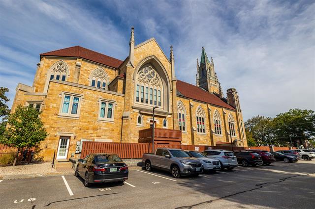 Concord, New Hampshire, 03301, United States, 3 Bedrooms Bedrooms, ,2 BathroomsBathrooms,Residential,For Sale,1986061