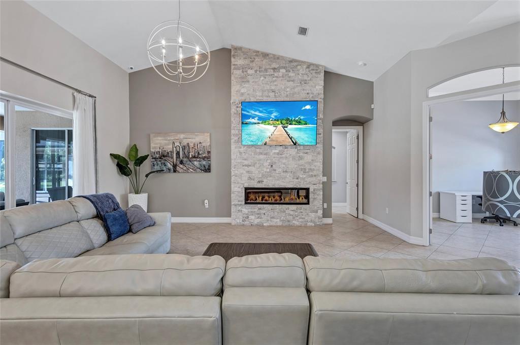 Bradenton, Florida, 34212, United States, 4 Bedrooms Bedrooms, ,3 BathroomsBathrooms,Residential,For Sale,1826992