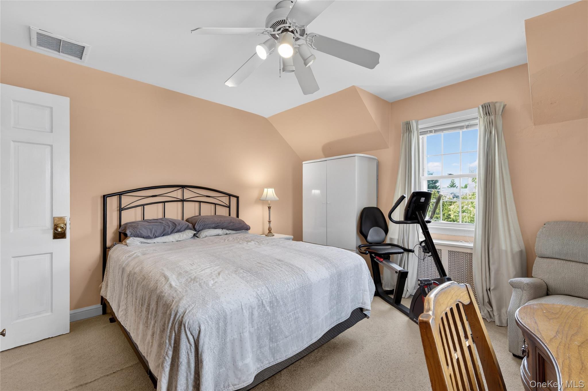  2062 E Webster Street, Merrick, NY, 11566 - 物件實景
