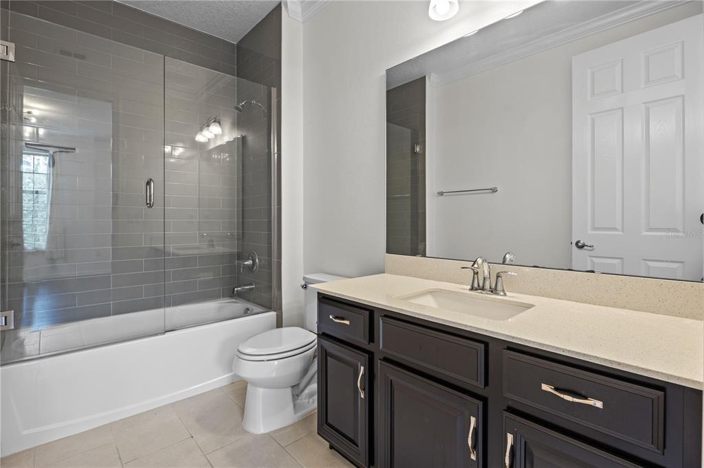 Orlando, Florida, 32836, United States, 5 Bedrooms Bedrooms, ,4 BathroomsBathrooms,Residential,For Sale,1940784