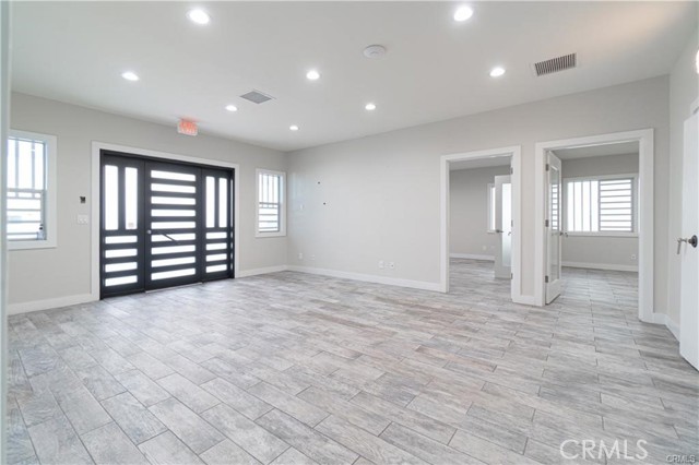 Long Beach, California, 90813, United States, ,Residential,For Sale,1979612