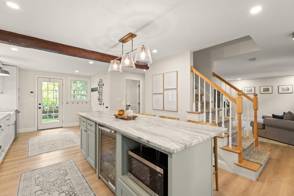 Easton, Massachusetts, 02356, United States, 3 Bedrooms Bedrooms, ,2 BathroomsBathrooms,Residential,For Sale,1960766