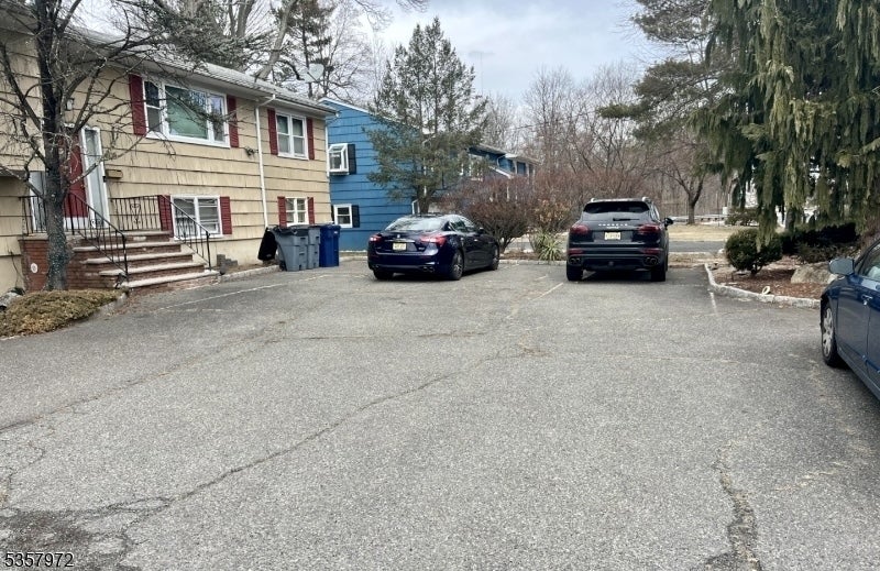 Clark Twp., New Jersey, 07066, United States, 4 Bedrooms Bedrooms, ,3 BathroomsBathrooms,Residential,For Sale,1980988