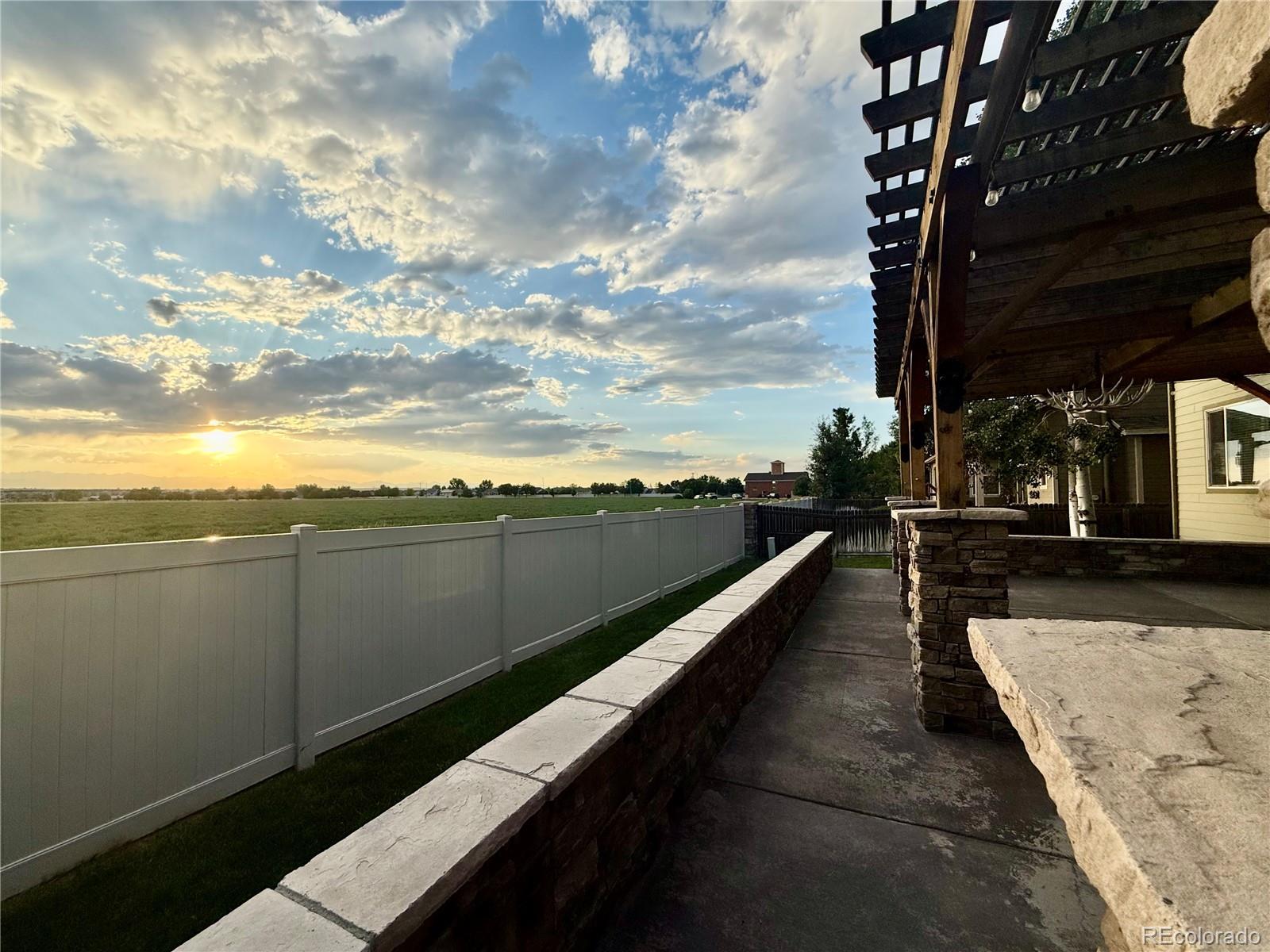 Henderson, Colorado, 80640, United States, 5 Bedrooms Bedrooms, ,3 BathroomsBathrooms,Residential,For Sale,2002056