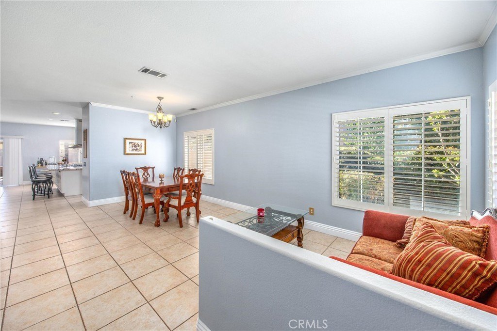 Highland, California, 92346, United States, 5 Bedrooms Bedrooms, ,5 BathroomsBathrooms,Residential,For Sale,1989882