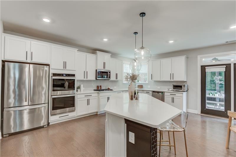 Canton, Georgia, 30115, United States, 5 Bedrooms Bedrooms, ,4 BathroomsBathrooms,Residential,For Sale,2032781
