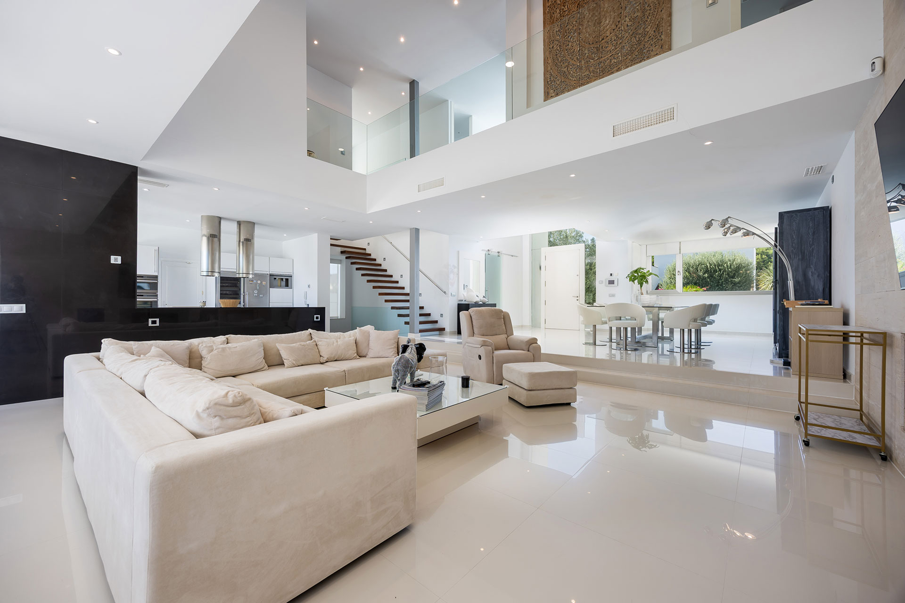  Contemporary villa in Novo Sancti Petri with garden and pool - 物件實景