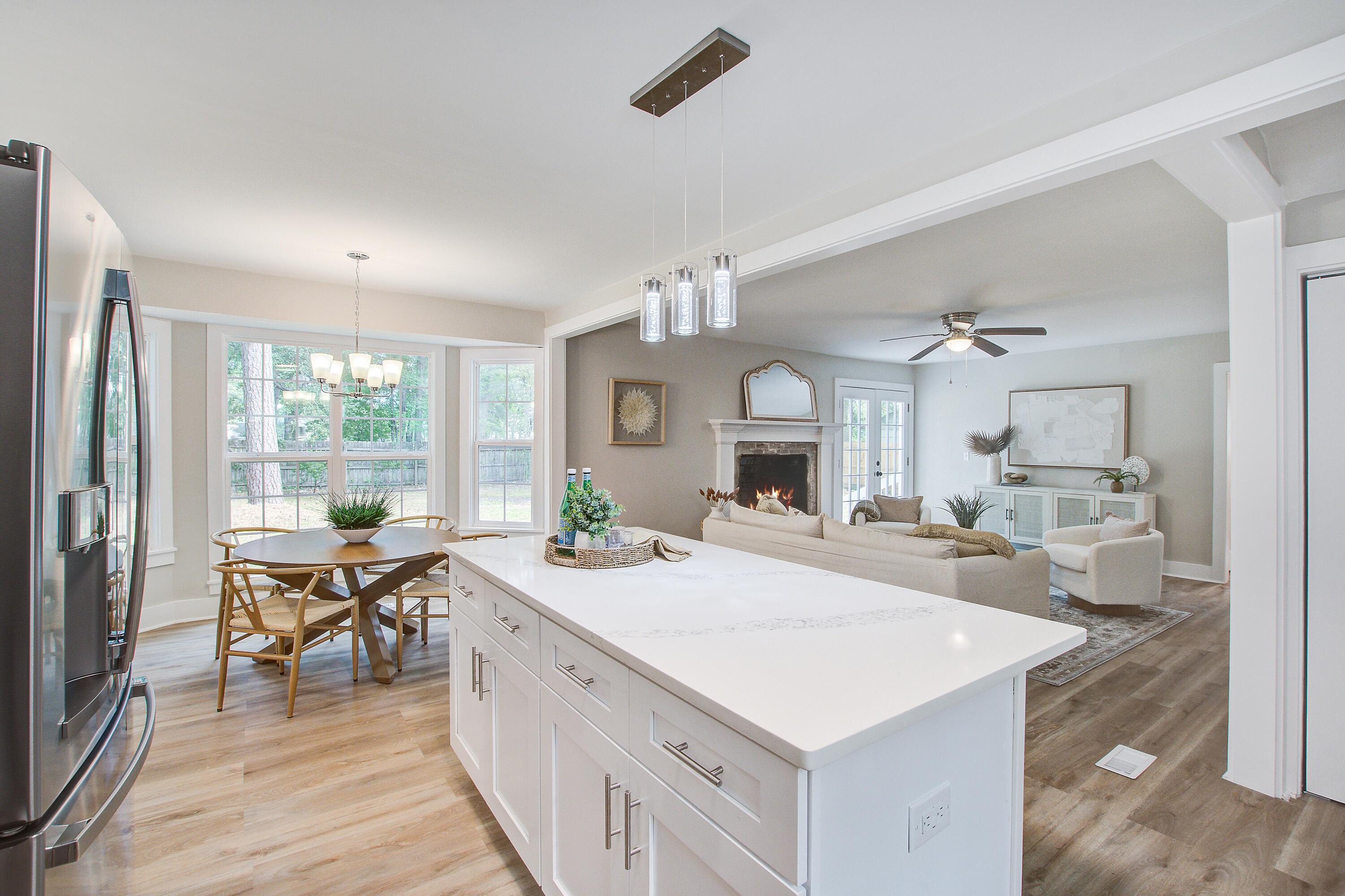 Summerville, South Carolina, 29485, United States, 6 Bedrooms Bedrooms, ,3 BathroomsBathrooms,Residential,For Sale,1950313