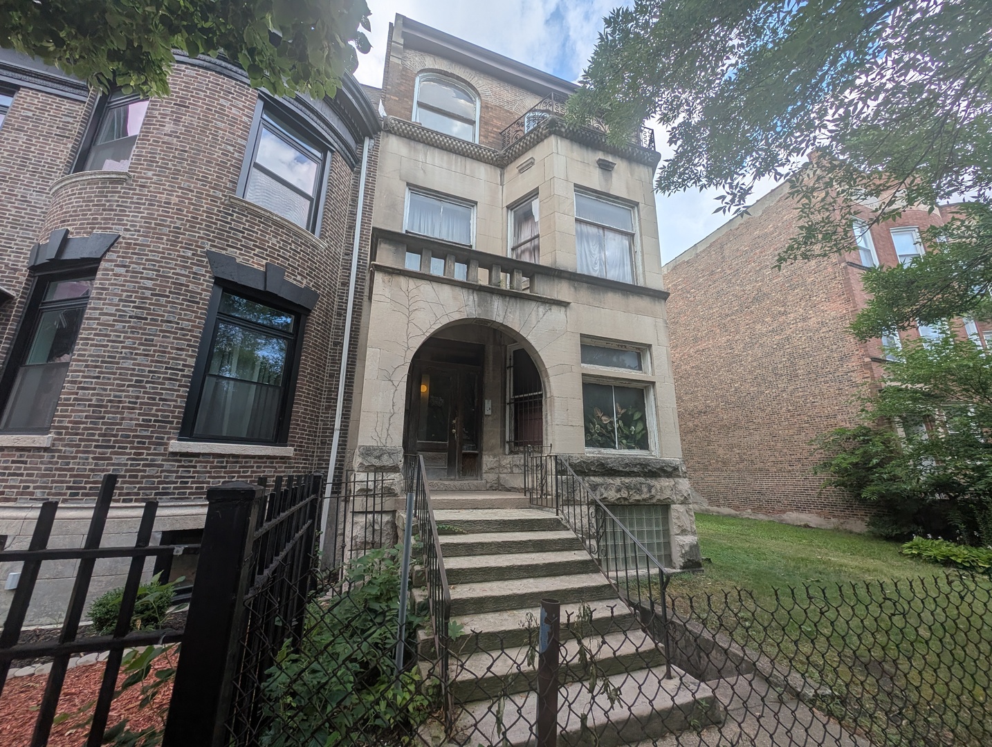 Chicago, Illinois, 60615, United States, 11 Bedrooms Bedrooms, ,Residential,For Sale,1938709