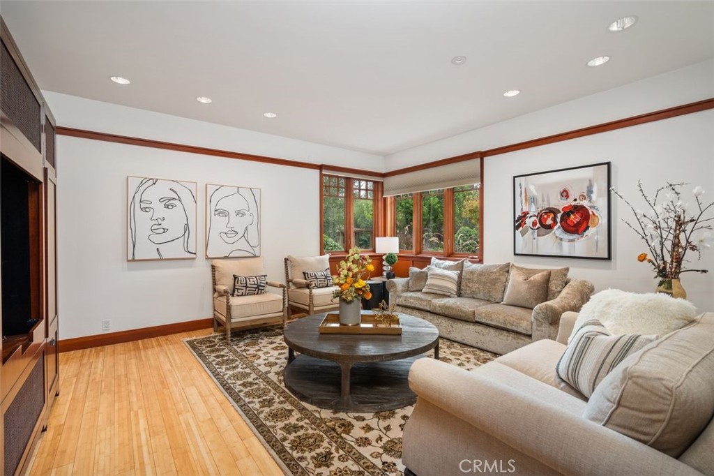 Diamond Bar, California, 91765, United States, 4 Bedrooms Bedrooms, ,5 BathroomsBathrooms,Residential,For Sale,1989451