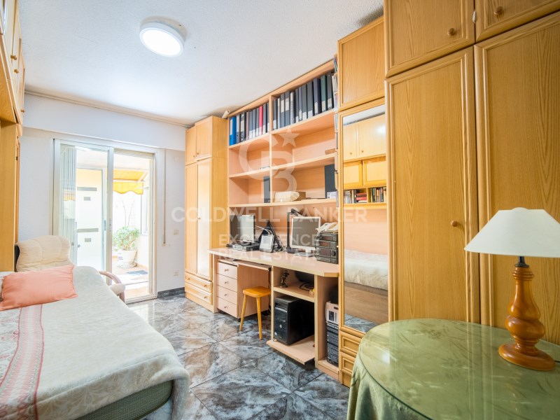 Valencia, Comunidad Valenciana, ES, 4 Bedrooms Bedrooms, ,2 BathroomsBathrooms,Residential,For Sale,1821099