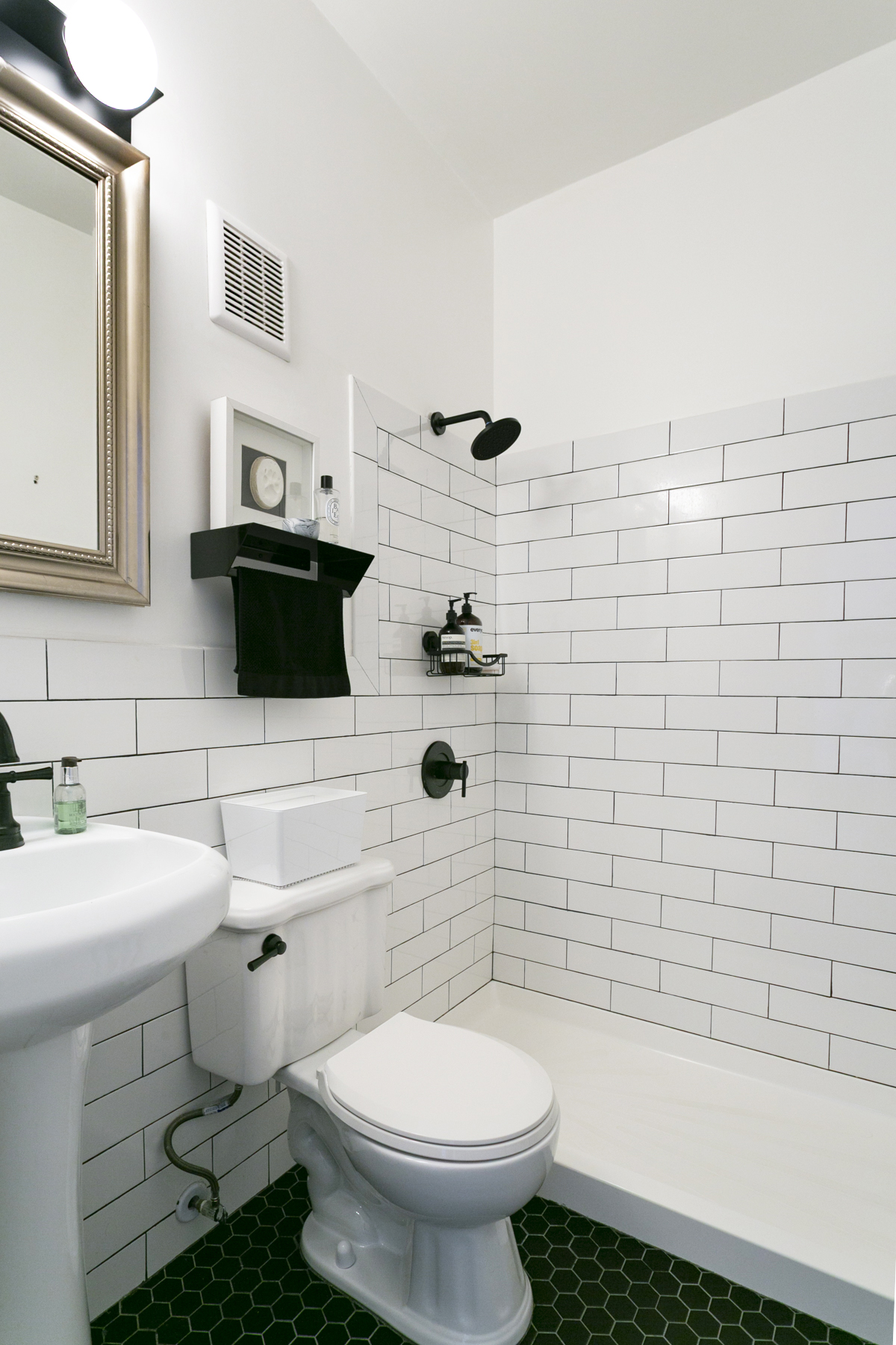 ?EXCEPTIONAL RENOVATED STUDIO WITH TERRACE IN FOREST HIILLS GARDENS? - 物件實景